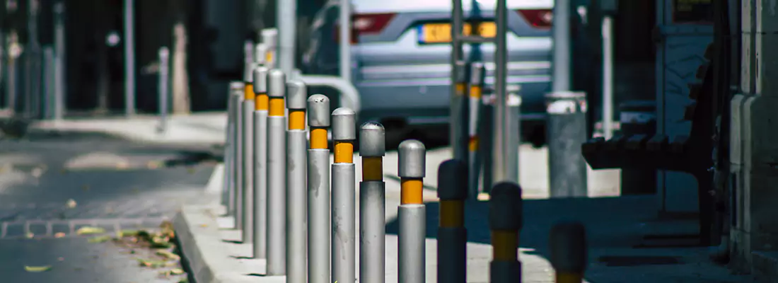 Safe and Convenient Retractable Barrier Column Systems for Properties in Crestview, FL